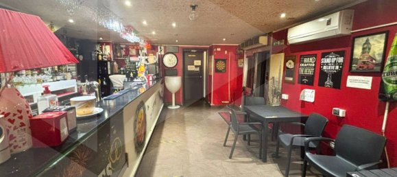 2-Zimmer Gewerbliche Immobilie in Pomigliano d'Arco, Italy, Nr. 22037 4