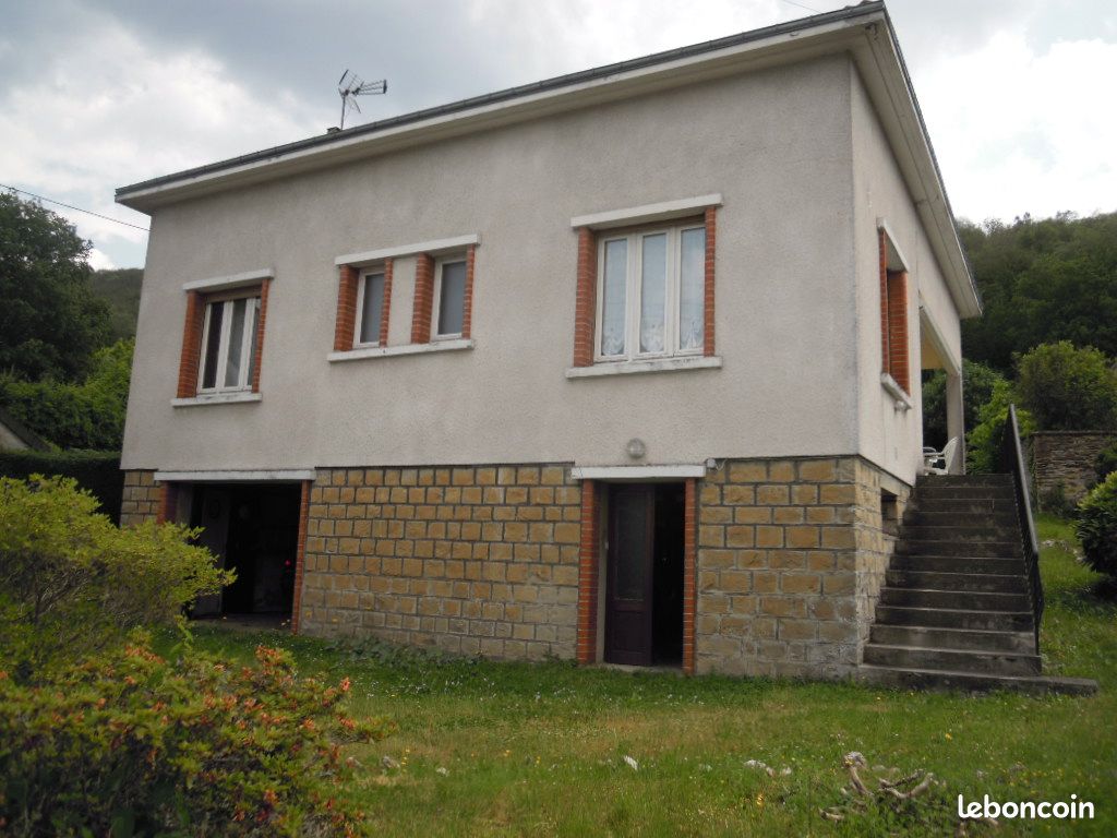 Casa de 3 dormitorios en Nouzonville, France No. 73410