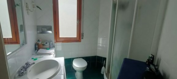 5 bedrooms Apartment in Prato, Italy No. 342039 12