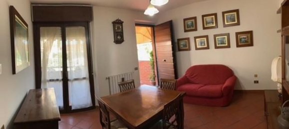 Квартира с 2 комнатами в Фучеккьо, Италия № 39152 26