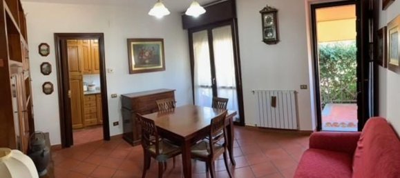 Квартира с 2 комнатами в Фучеккьо, Италия № 39152 16