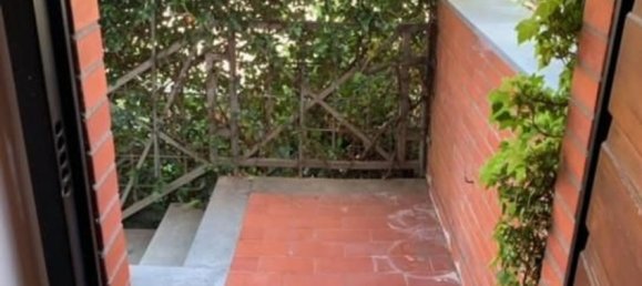 Квартира с 2 комнатами в Фучеккьо, Италия № 39152 22