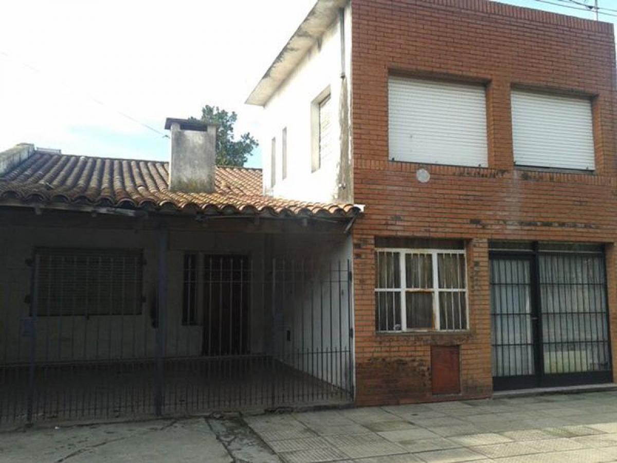 3 bedrooms House in Merlo, Argentina No. 51103