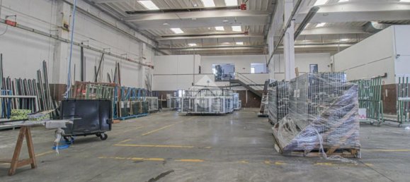 1700m² Warehouse in Chiari, Italy No. 359661 3