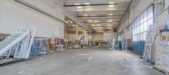 1700m² Warehouse in Chiari, Italy No. 359661 6