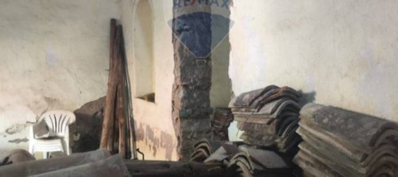 2 bedrooms House in Riposto, Italy No. 319036 2