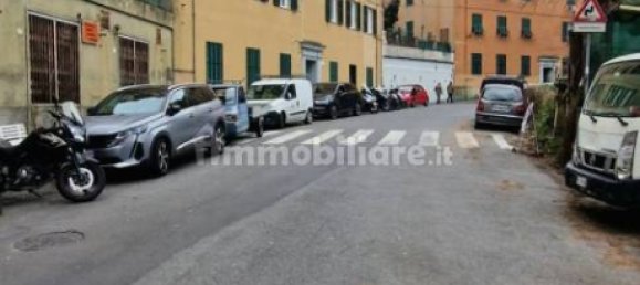 2 chambres Appartement à Genoa, Italy No. 197155 4