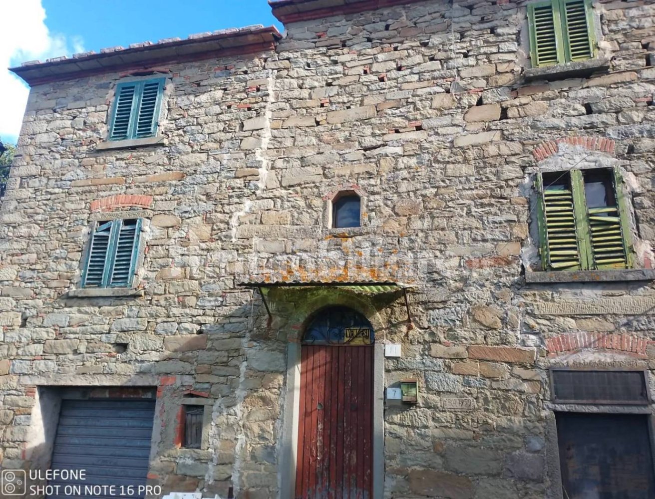 Дом с 2 спальнями в Лоро Чуффенна, Италия № 284529