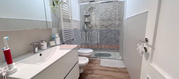 Apartamento de 2 dormitorios en Bari, Italy No. 284553 26