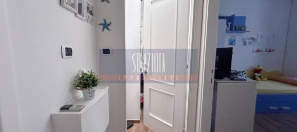 Apartamento de 2 dormitorios en Bari, Italy No. 284553 17