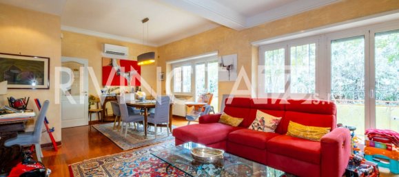 2 bedrooms Apartment in Rome, Italy No. 336618 3