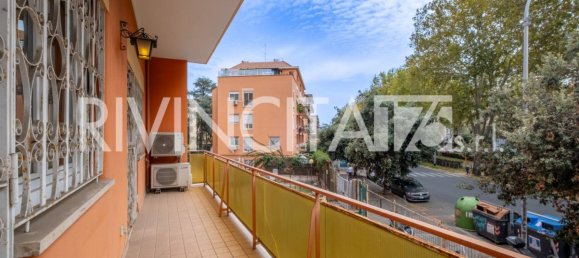 2 bedrooms Apartment in Rome, Italy No. 336618 26