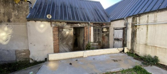 Gewerbliche Immobilie in Vierzon, France 90m², Nr. 93002 10