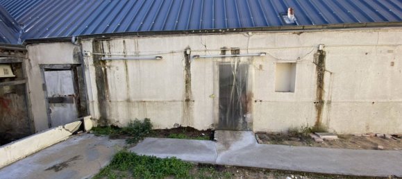 Gewerbliche Immobilie in Vierzon, France 90m², Nr. 93002 9