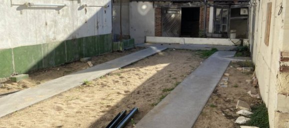 Gewerbliche Immobilie in Vierzon, France 90m², Nr. 93002 7