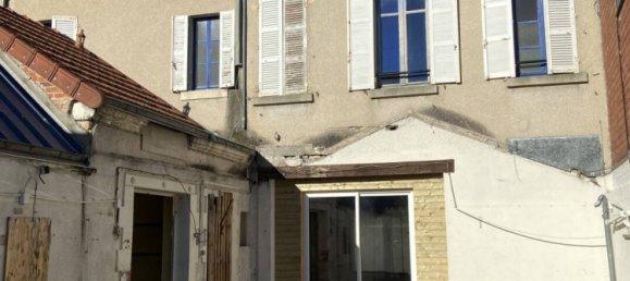 Gewerbliche Immobilie in Vierzon, France 90m², Nr. 93002 12