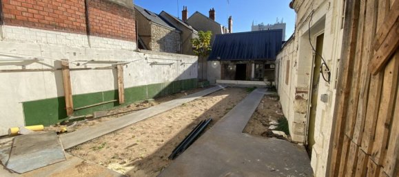 Gewerbliche Immobilie in Vierzon, France 90m², Nr. 93002 8