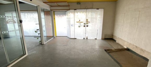 Gewerbliche Immobilie in Vierzon, France 90m², Nr. 93002 15