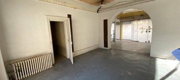 Gewerbliche Immobilie in Vierzon, France 90m², Nr. 93002 18