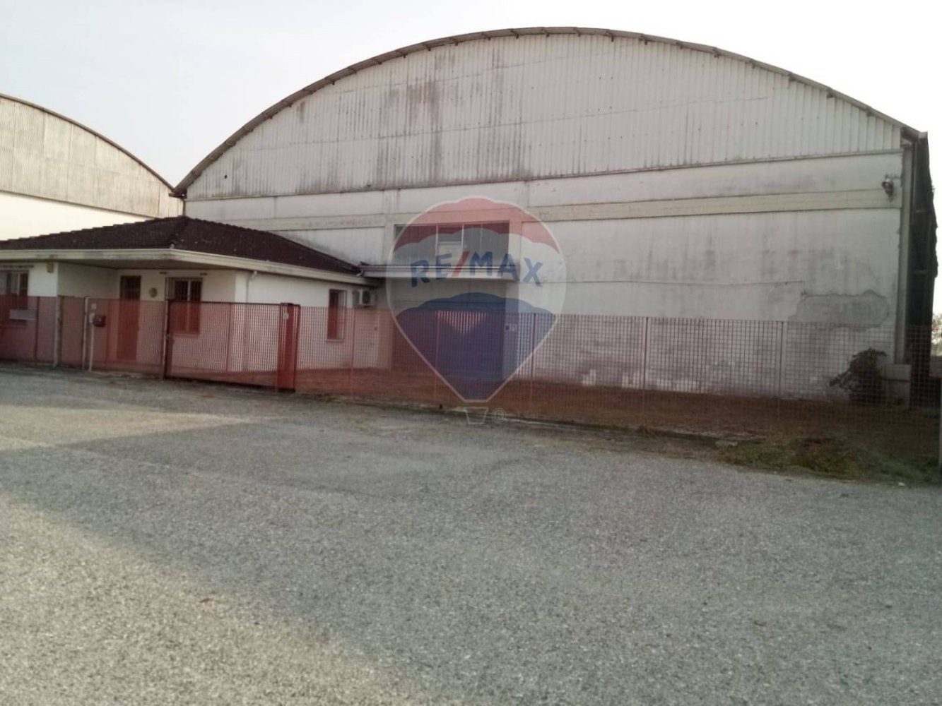 1638m² Warehouse in Casalmaggiore, Italy No. 264999