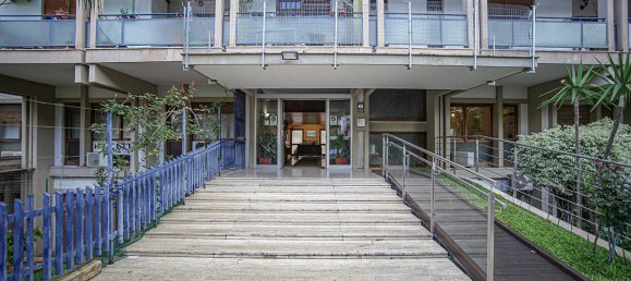 5 rooms Apartment in Palermo, Italy No. 197258 3