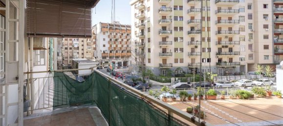 3 Schlafzimmer Wohnung in Palermo, Italy, Nr. 287471 11