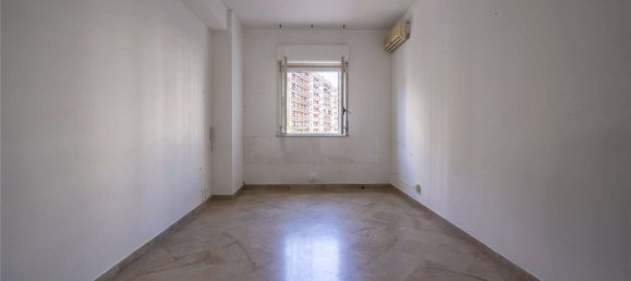 3 Schlafzimmer Wohnung in Palermo, Italy, Nr. 287471 16