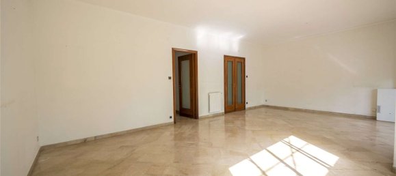 3 Schlafzimmer Wohnung in Palermo, Italy, Nr. 287471 8