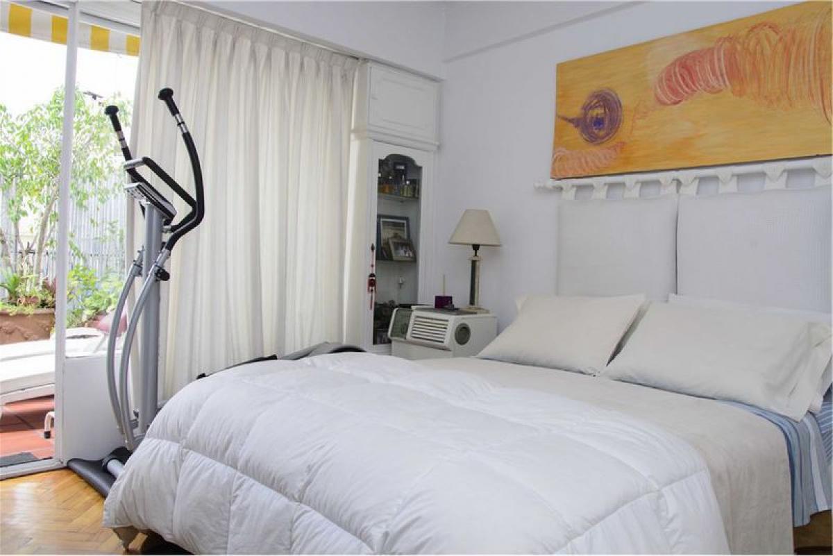 Apartamento de 2 dormitorios en Buenos Aires, Argentina No. 79217