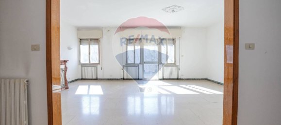4 Schlafzimmer Haus in Tresignana, Italy, Nr. 58197 18