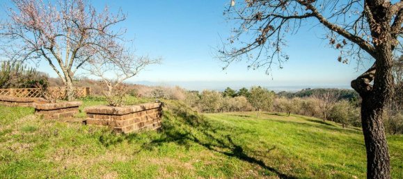 Дом с 4 спальнями в Кьянни, Италия № 232562 4