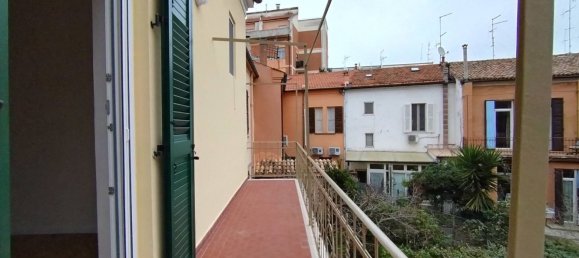 3 Schlafzimmer Haus in Pesaro, Italy, Nr. 329954 9
