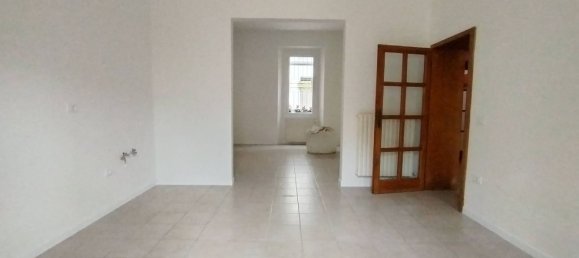 3 Schlafzimmer Haus in Pesaro, Italy, Nr. 329954 2