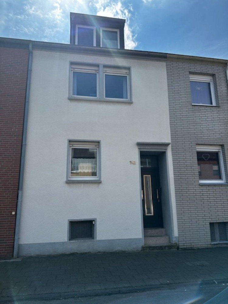 Moradia em banda de 3 divisões em Monchengladbach, Germany N.º 64843