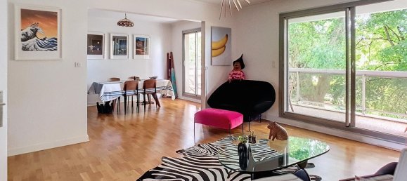 Apartamento de 3 dormitorios en Le Bouscat, France No. 97383 2