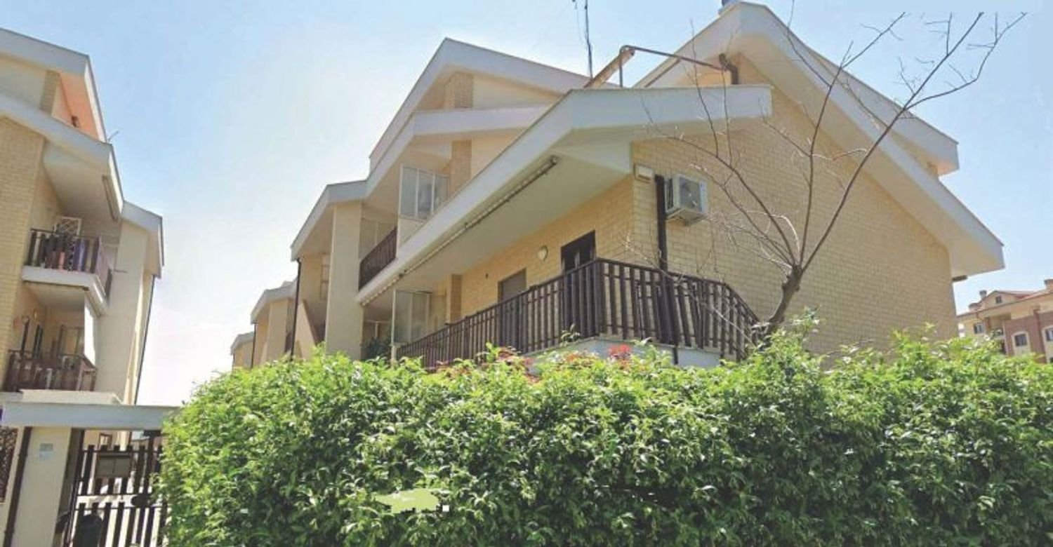 3غرفة شقة في Guidonia Montecelio, Italy رقم 16661