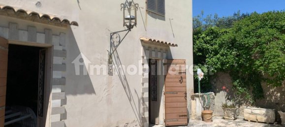 6 bedrooms Villa in Grottammare, Italy No. 296818 3