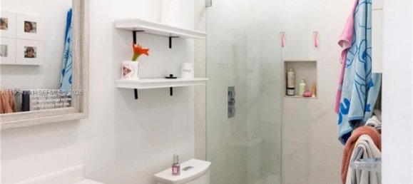 3 bedrooms Villa for sale in Miami, Miami-Dade, Florida, USA № 614299 17
