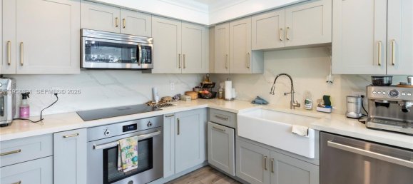 3 bedrooms Villa for sale in Miami, Miami-Dade, Florida, USA № 614299 12