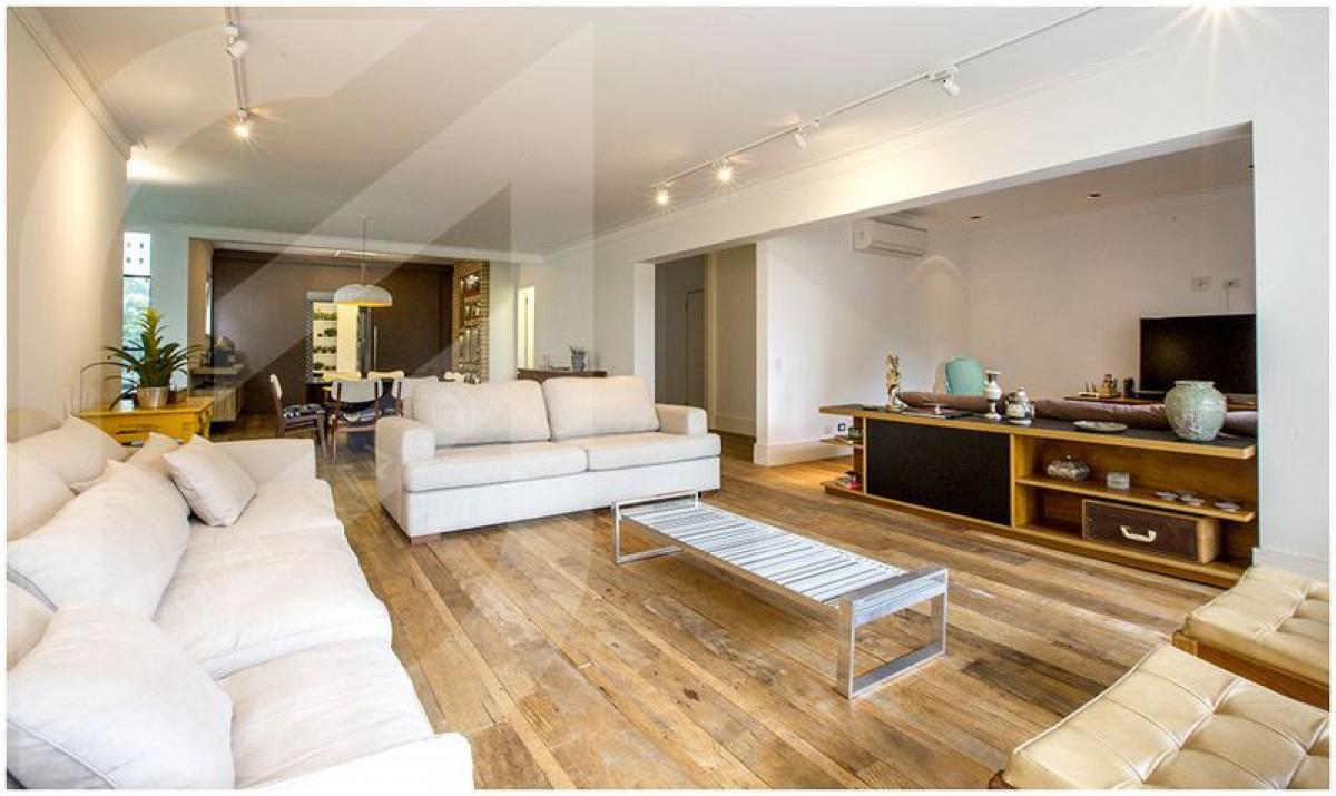 Apartamento de 3 dormitorios en Sao Paulo, Brazil No. 567735