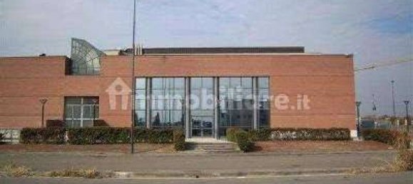 5 rooms Office in Piacenza, Italy No. 72667 3