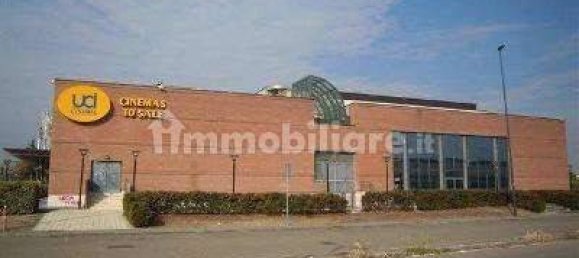 5 rooms Office in Piacenza, Italy No. 72667 4