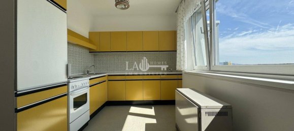 2 rooms Apartment in Linz, Austria No. 259472 2