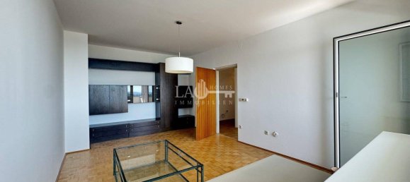 2 rooms Apartment in Linz, Austria No. 259472 3