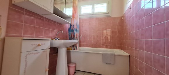 4 bedrooms House in Neron, France No. 59850 6