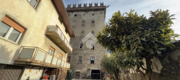 Edificio de 10 habitaciónes en Tirano, Italy No. 8671 3