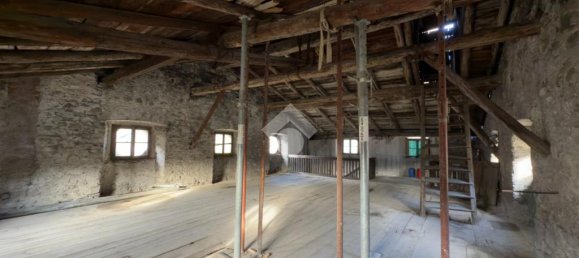 Edificio de 10 habitaciónes en Tirano, Italy No. 8671 19