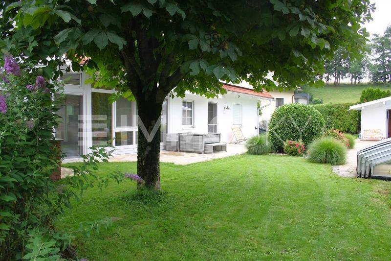 Imóvel comercial de 7 divisões em Weisskirchen an der Traun, Austria N.º 222820