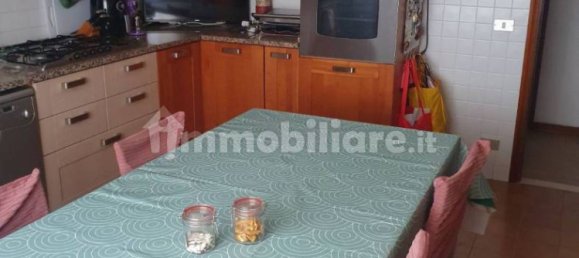 3 bedrooms Apartment in Cavarzere, Italy No. 280973 4