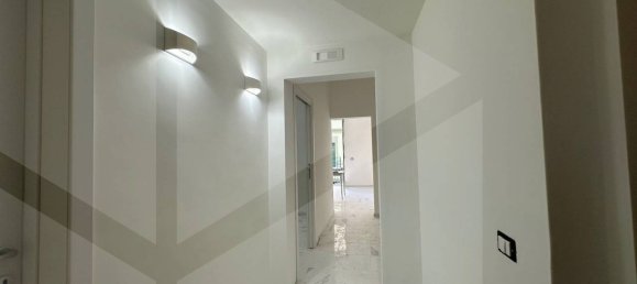 2-Zimmer Wohnung in Bari, Italy, Nr. 23272 36